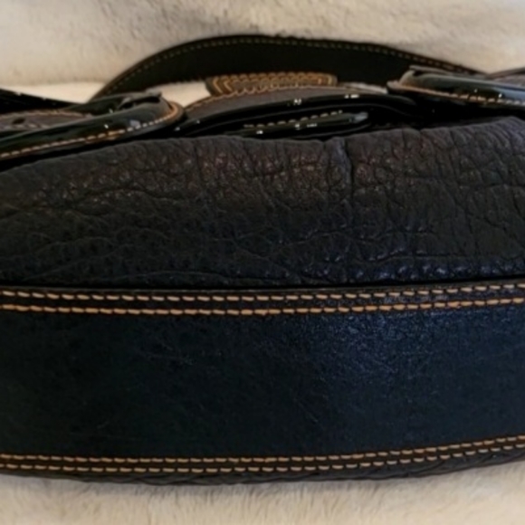 Authentic Fendi Bag - Picture 4 of 17